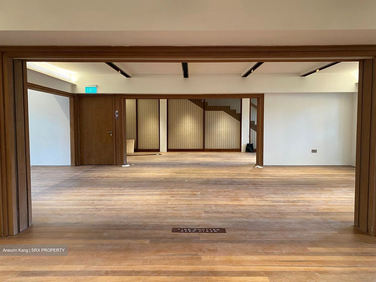 Upper Weld Road (D8), Office #595758141